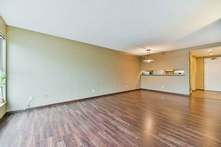 Photo 3: 402 8081 WESTMINSTER Highway in Richmond: Brighouse Condo for sale in "RICHMOND LANDMARK" : MLS®# R2236977