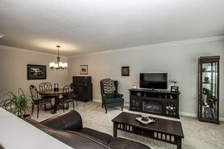 Photo 2: 2422 WAYBURNE Crescent in Langley: Willoughby Heights House for sale : MLS®# R2414956