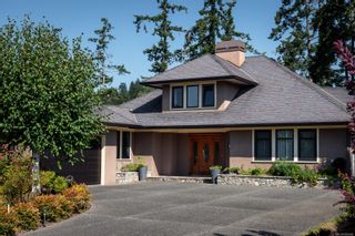 Photo 2: 1918 Marina Way in North Saanich: NS McDonald Park House for sale : MLS®# 899660