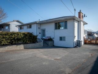 Photo 1: 941 STARDUST STREET in Kamloops: Brocklehurst House for sale : MLS®# 171809
