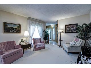 Photo 11: 210 OAKMOOR Place SW in Calgary: Oakridge House for sale : MLS®# C4091579