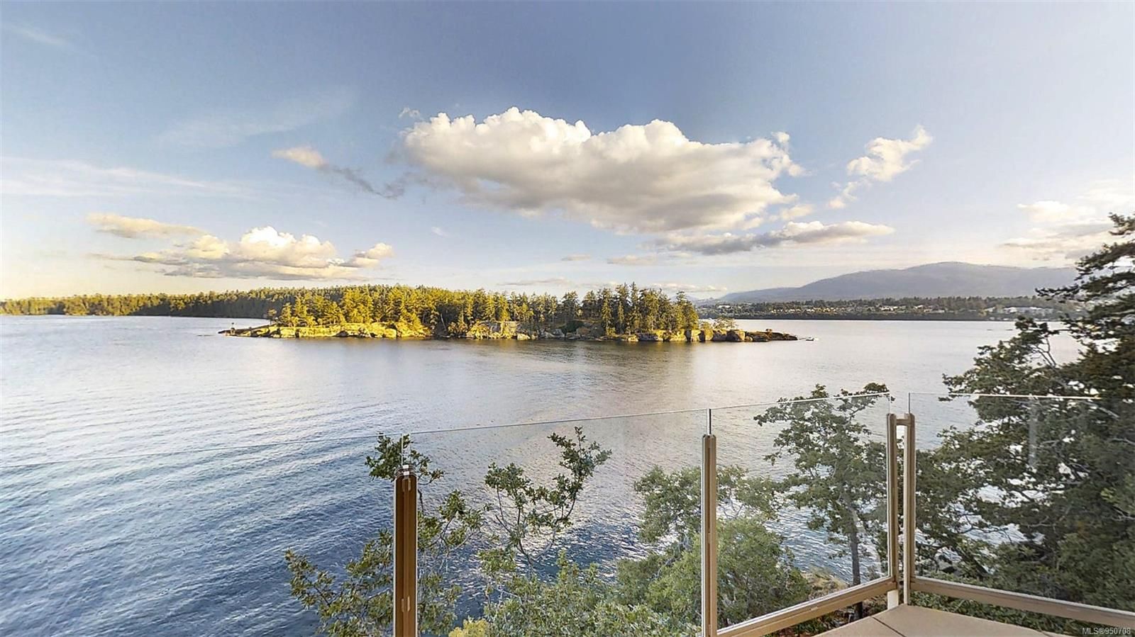 Main Photo: 3340 Stephenson Point Rd in Nanaimo: Na Hammond Bay House for sale : MLS®# 950708