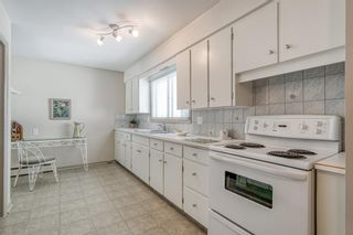 Photo 10: 32 KIRBY Place SW in Calgary: Kingsland Detached for sale : MLS®# A1011201