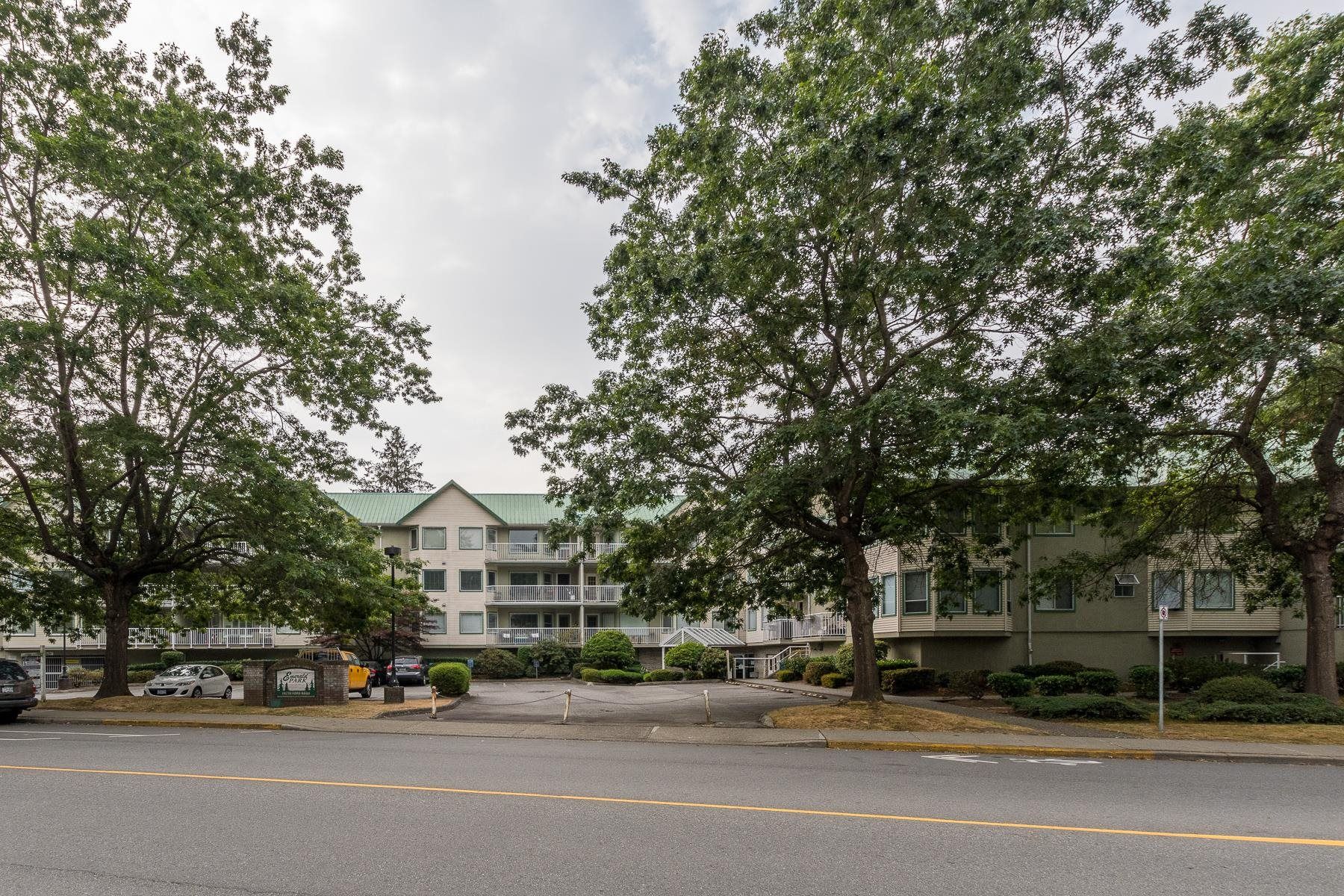 Main Photo: 317 19236 FORD Road in Pitt Meadows: Central Meadows Condo for sale in "EMERALE PARK" : MLS®# R2734538