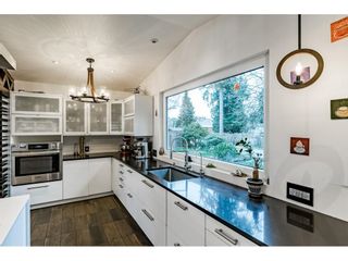 Photo 3: 475 AILSA Avenue in Port Moody: Glenayre House for sale : MLS®# R2656670