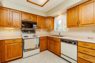 Photo 15: 913 SEACREST Court in Port Moody: College Park PM House for sale in "Glenayre/College Park Area" : MLS®# R2813835