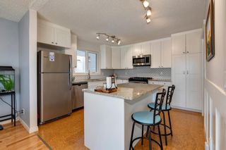Photo 11: 3929 45 Street SW in Calgary: Glamorgan Detached for sale : MLS®# A1202186