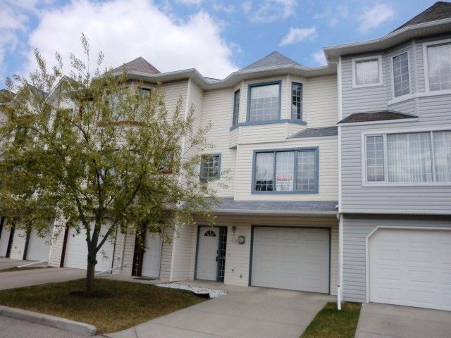 Main Photo: 59 PATINA View SW in Calgary: Prominence_Patterson House for sale : MLS®# C4018191