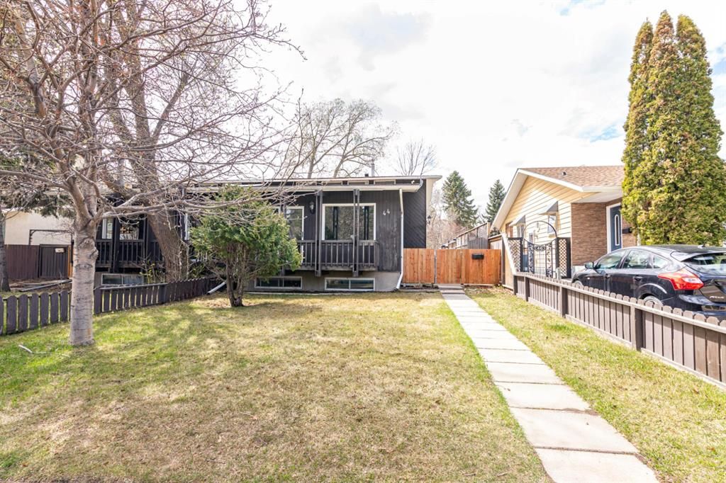 Photo 22: Photos: 44 Page Avenue: Red Deer Semi Detached for sale : MLS®# A1215205