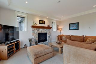 Photo 10: 1237 DYCK Road in North Vancouver: Lynn Valley House for sale : MLS®# R2374868