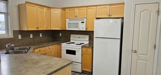Photo 5: 88 VOLD Close SW: Red Deer Semi Detached (Half Duplex) for sale : MLS®# A2040397