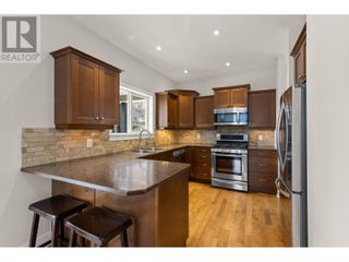 Photo 11: 5501 BUTLER Street in Summerland: House for sale : MLS®# 10311255
