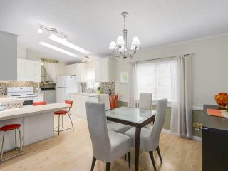Photo 7: 162 145 KING EDWARD Street in Coquitlam: Central Coquitlam Manufactured Home for sale in "MILL CREEK PARK" : MLS®# R2313988