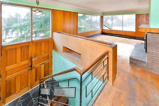 Photo 4: 874 Cunningham Rd in VICTORIA: Es Gorge Vale House for sale (Esquimalt)  : MLS®# 768467