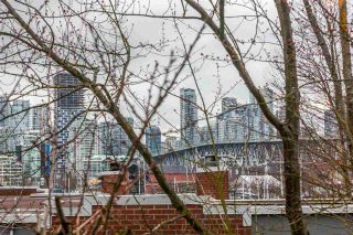 Photo 18: 201 1550 MARINER WALK in Vancouver: False Creek Condo for sale (Vancouver West)  : MLS®# R2245004