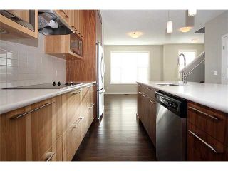 Photo 9: 199 Panatella Square NW in Calgary: Panorama Hills Townhouse for sale : MLS®# C3646555