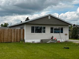 Photo 1: 8524 77 Street in Fort St. John: Fort St. John - City SE Manufactured Home for sale : MLS®# R2703739