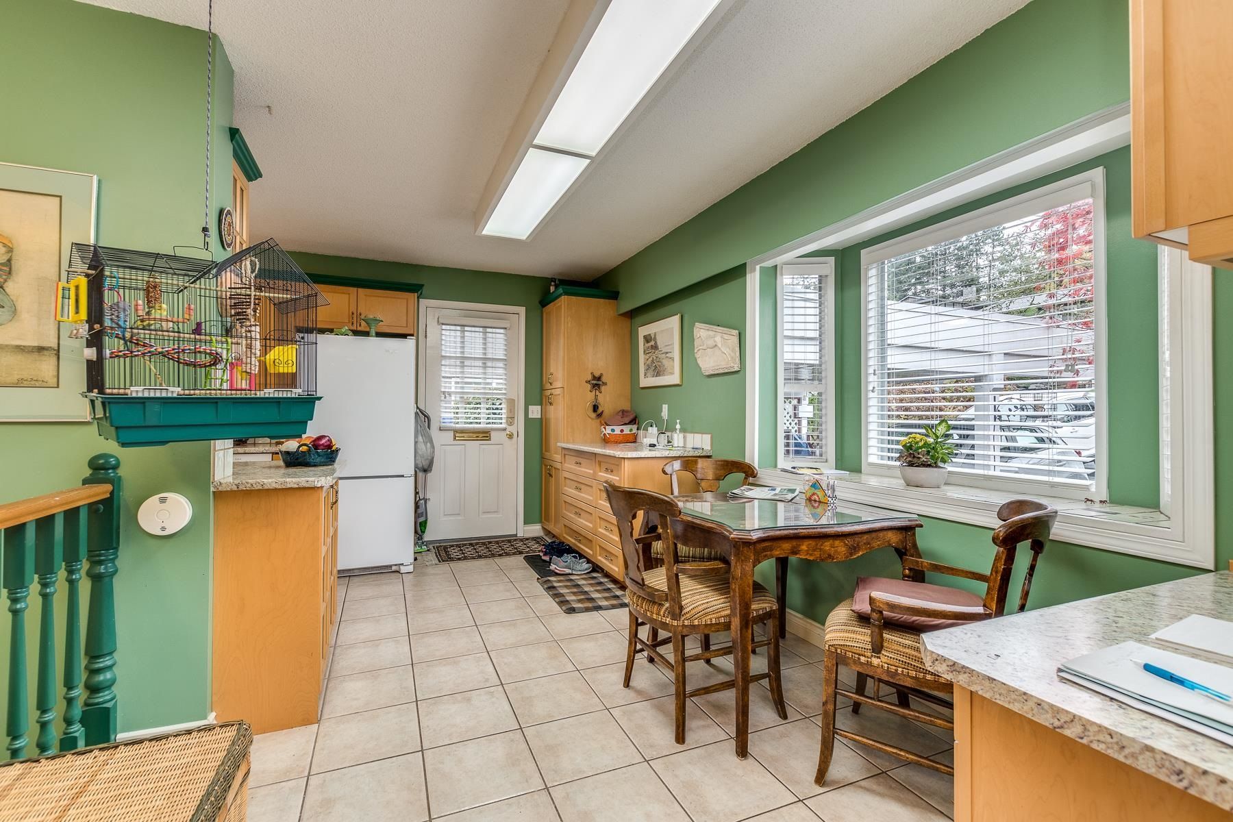 Photo 17: Photos: 344 OXFORD Drive in Port Moody: College Park PM House for sale : MLS®# R2631016
