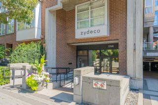 Photo 2: 307 2768 CRANBERRY Drive in Vancouver: Kitsilano Condo for sale in "ZYDECO @ ARBUTUS WALK" (Vancouver West)  : MLS®# R2730807