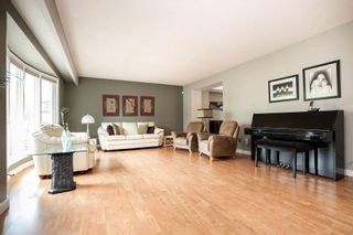 Photo 5: 46 Newbury Crescent in Winnipeg: Tuxedo Residential for sale (1E)  : MLS®# 202113189