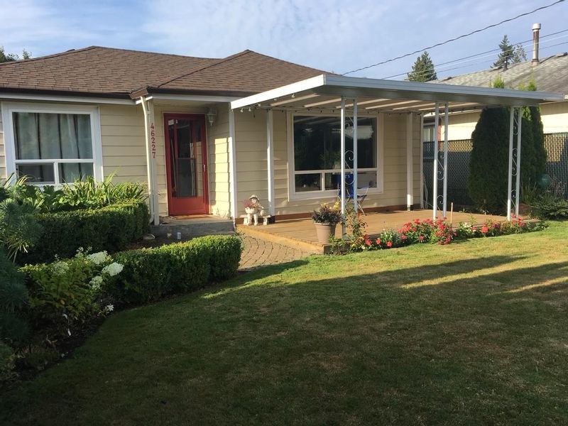 FEATURED LISTING: 46227 RIVERSIDE Drive Chilliwack