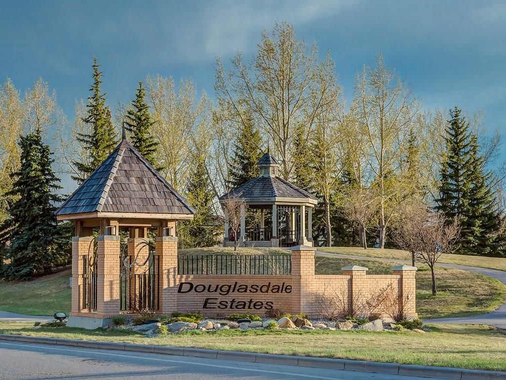 Photo 50: Photos: 175 DOUGLASVIEW Road SE in Calgary: Douglasdale/Glen House for sale : MLS®# C4150468