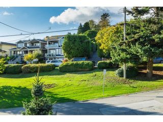 Photo 29: 962 FINLAY Street: White Rock House for sale (South Surrey White Rock)  : MLS®# R2511125