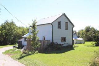 Photo 1: 2894 County Road 48 Road in Kawartha Lakes: Coboconk House (1 1/2 Storey) for sale : MLS®# X3700578