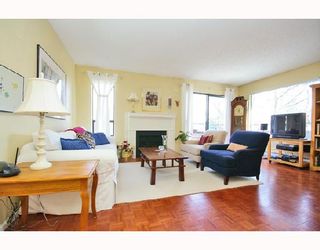 Photo 5: 203 2239 ST CATHERINES Street in Vancouver: Mount Pleasant VE Condo for sale (Vancouver East)  : MLS®# V694050