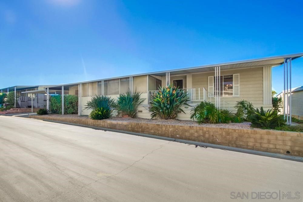 Main Photo: 1195 La Moree Rd Unit SPC 108 in San Marcos: Residential for sale (92078 - San Marcos)  : MLS®# 210030172