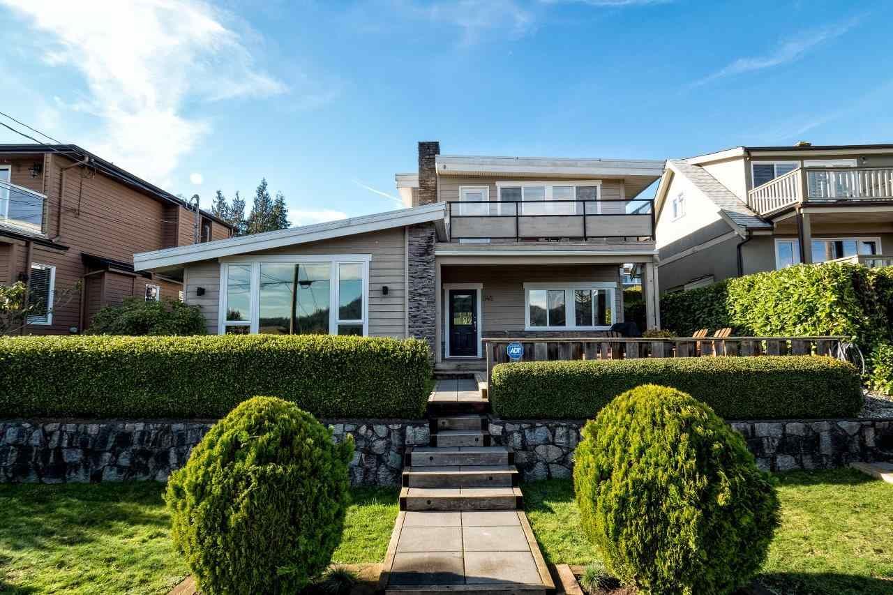 Main Photo: 345 BEACHVIEW DRIVE in North Vancouver: Dollarton House for sale : MLS®# R2035403