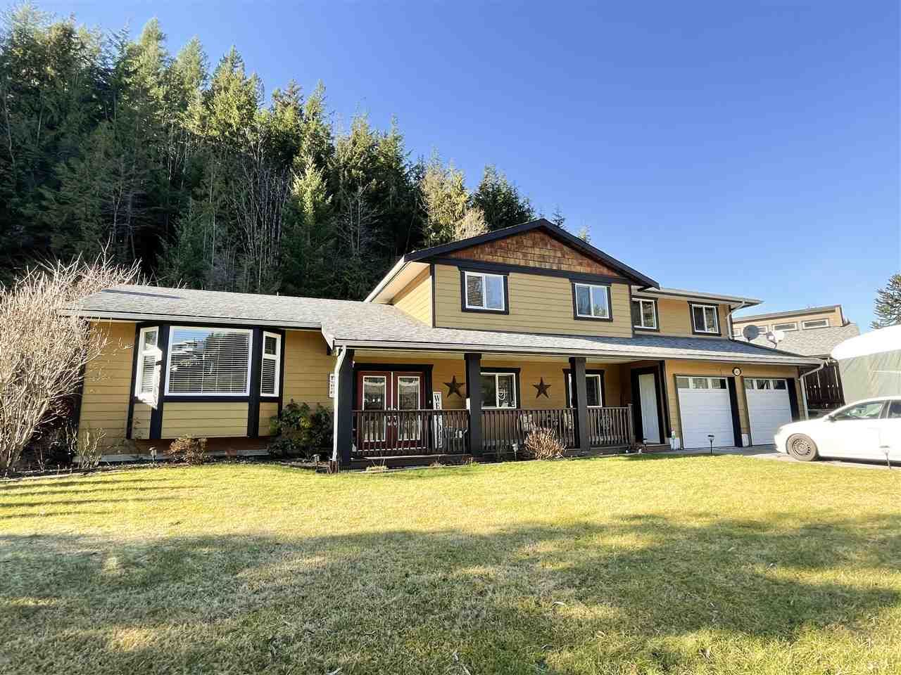 Main Photo: 40613 N HIGHLANDS Way: Garibaldi Highlands House for sale in "Garibaldi Highlands" (Squamish)  : MLS®# R2533862
