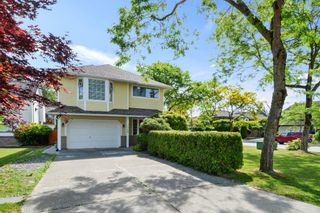 Photo 1: 3268 272A Street in Langley: Aldergrove Langley House for sale : MLS®# R2783201