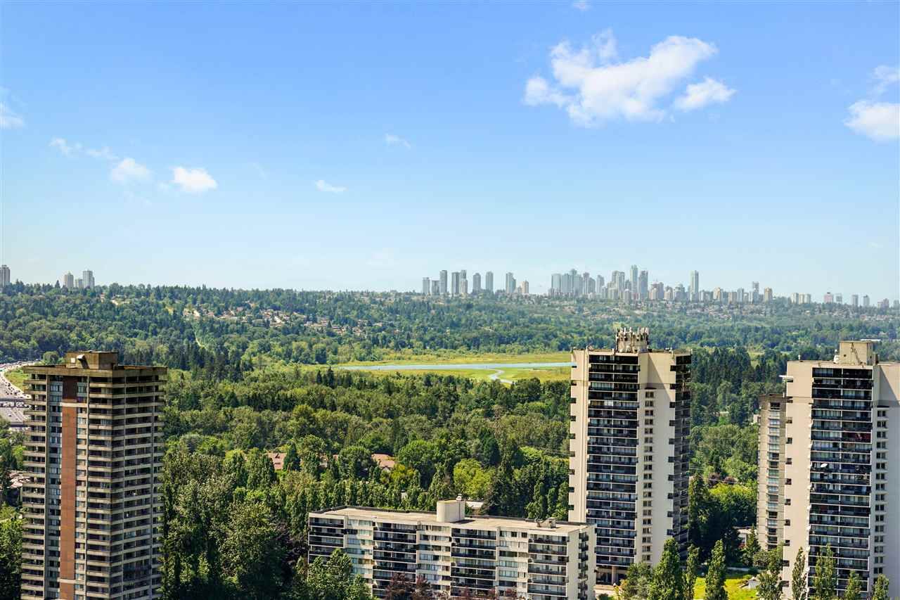 Main Photo: 2703 9868 CAMERON Street in Burnaby: Sullivan Heights Condo for sale in "SILHOUETTE" (Burnaby North)  : MLS®# R2477107