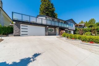 Photo 2: 1141 WALALEE Drive in Tsawwassen: English Bluff House for sale in "The Village" : MLS®# R2716209