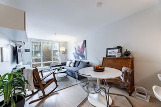 Photo 10: 409 2477 CAROLINA Street in Vancouver: Mount Pleasant VE Condo for sale in "MIDTOWN" (Vancouver East)  : MLS®# R2817235