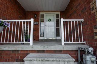 Photo 2: 221 Edward Avenue in Oshawa: Central House (2-Storey) for sale : MLS®# E8313426
