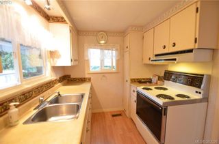 Photo 7: 58 2587 Selwyn Rd in VICTORIA: La Mill Hill Manufactured Home for sale (Langford)  : MLS®# 769773