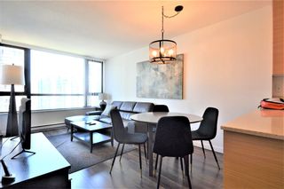 Photo 6: 1910 909 MAINLAND Street in Vancouver: Yaletown Condo for sale (Vancouver West)  : MLS®# R2779911
