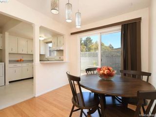 Photo 5: 1 1040 Kenneth St in Saanich: SE Lake Hill Row/Townhouse for sale (Saanich East)  : MLS®# 891205