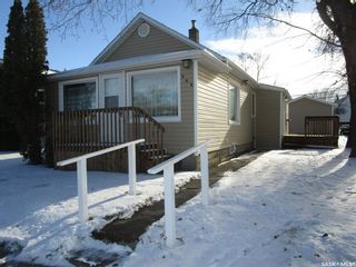 Photo 1: 206 3rd Avenue East in Assiniboia: Residential for sale : MLS®# SK951163
