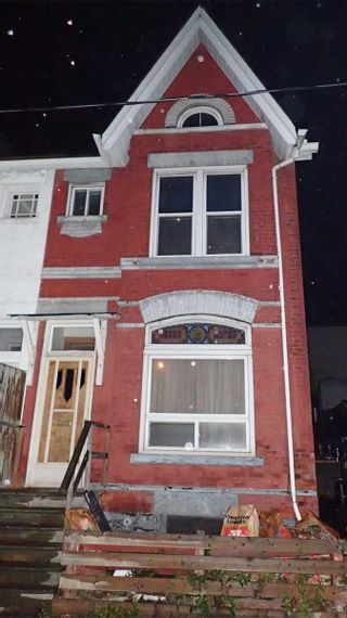 Photo 3: 4 Humbert Street in Toronto: Trinity-Bellwoods House (2-Storey) for sale (Toronto C01)  : MLS®# C5812178