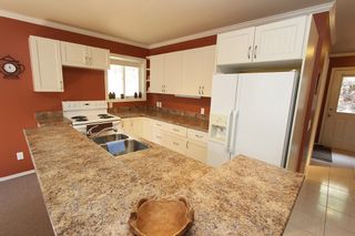 Photo 16: 2393 Vickers Trail in Anglemont: House for sale : MLS®# 10133454