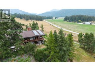 Photo 8: 2545 6 Highway E in Lumby: House for sale : MLS®# 10283978