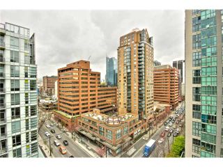 Photo 10: 1403 1212 HOWE Street in Vancouver: Downtown VW Condo for sale in "1212 Howe" (Vancouver West)  : MLS®# V1000365