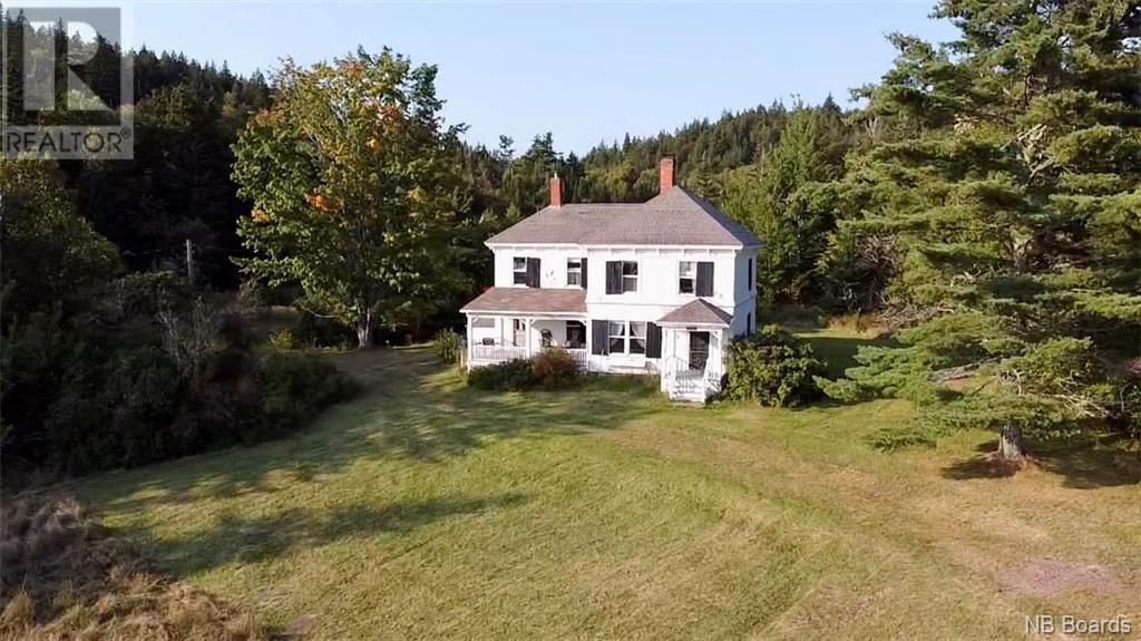 Main Photo: 655 Shore Road in St. George: House for sale : MLS®# NB080573