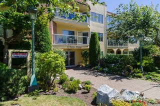 Photo 2: 406 1280 FIR Street: White Rock Condo for sale in "Oceana Villa" (South Surrey White Rock)  : MLS®# F1418314