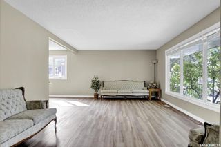 Photo 10: 65 LANGLEY Street in Regina: Hillsdale Residential for sale : MLS®# SK945520
