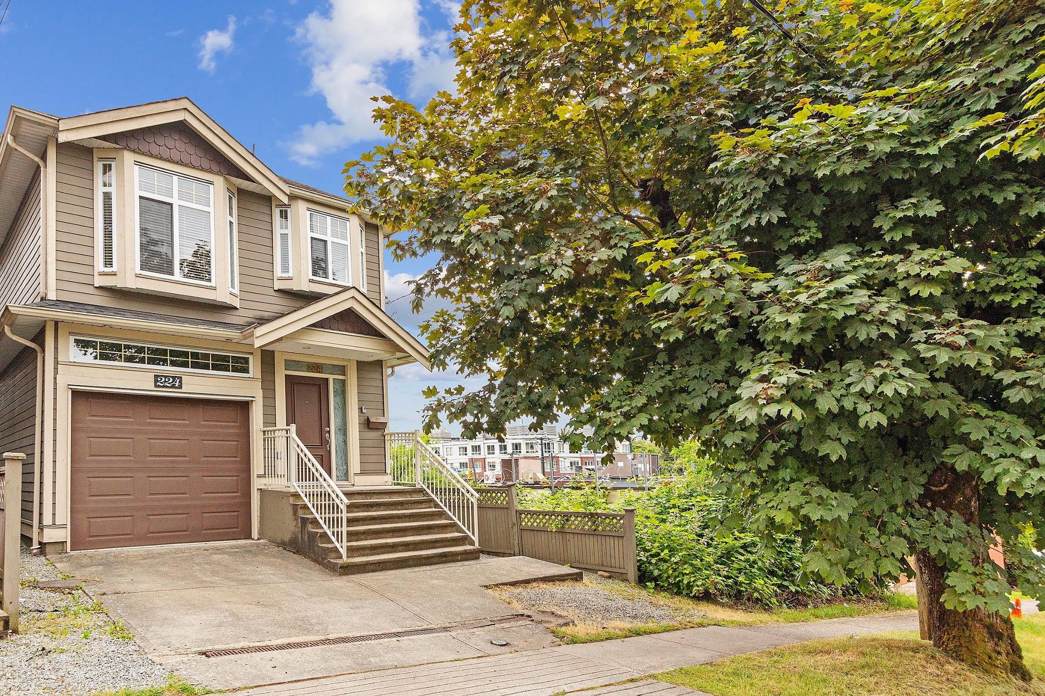 Main Photo: 224 E WOODSTOCK Avenue in Vancouver: Main House for sale (Vancouver East)  : MLS®# R2706022