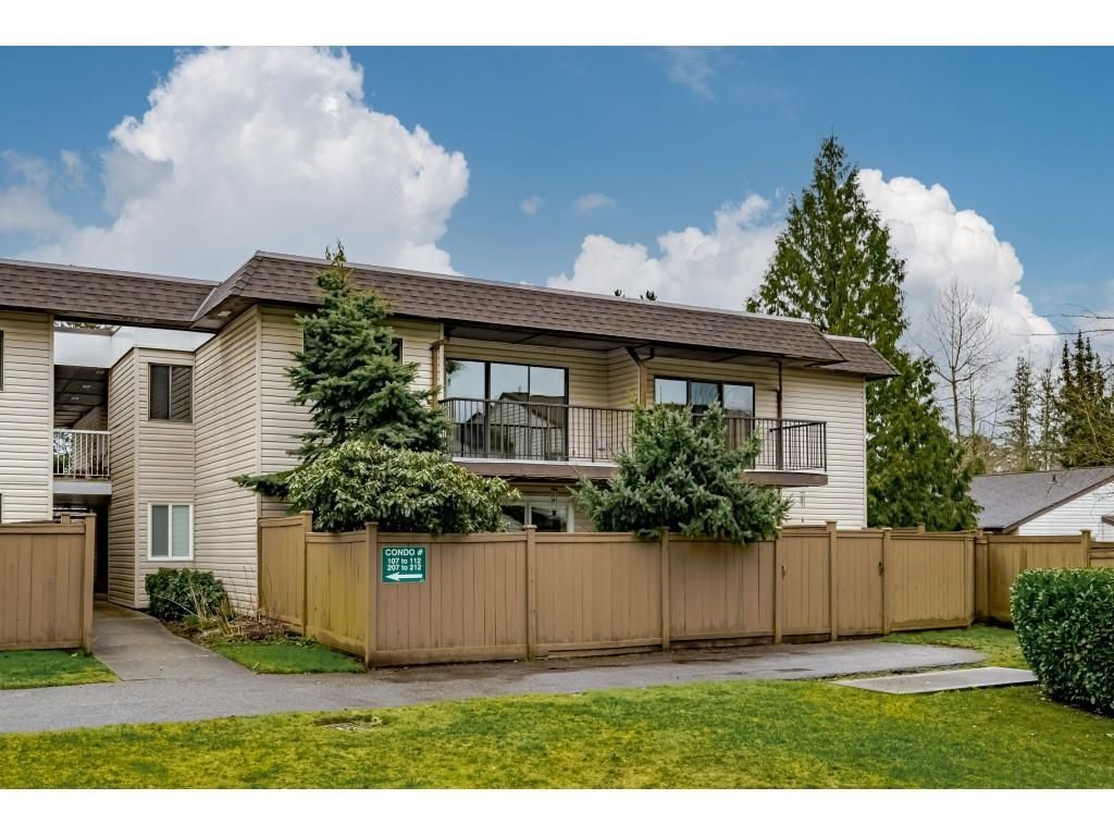 Main Photo: 209 5191 203 Street in Langley: Langley City Condo for sale in "Longlea" : MLS®# R2657790